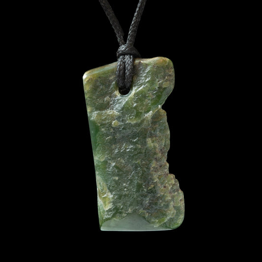 Jade pendant by Madelyne Gourdin-0